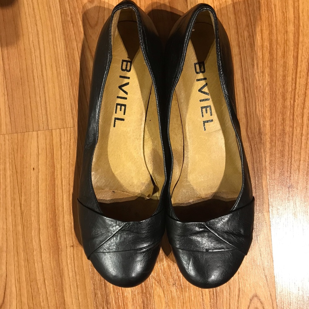 Biviel Ballet Flats
